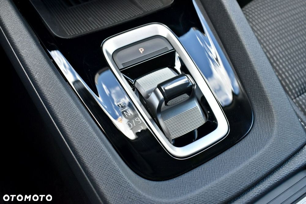 Skoda Octavia 1.5 TSI mHEV Selection DSG - 26