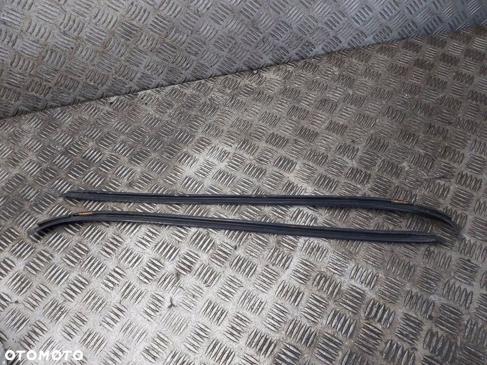 LISTWA SZYBY CZOŁOWEJ LEWA + PRAWA BMW E90 416/9 7179263 7179264 - 4