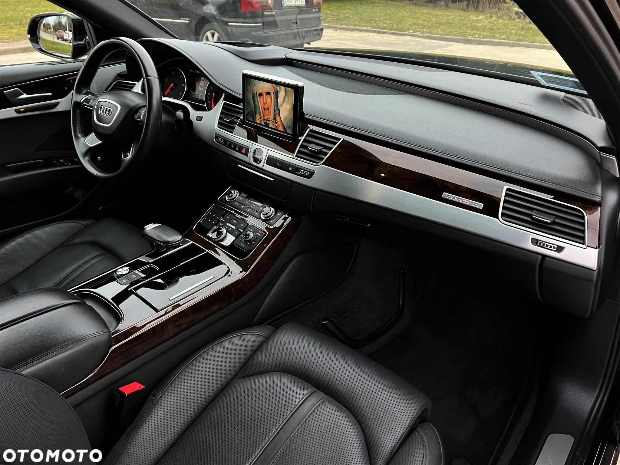 Audi A8 4.2 TDI DPF (clean diesel) quattro tiptronic - 14