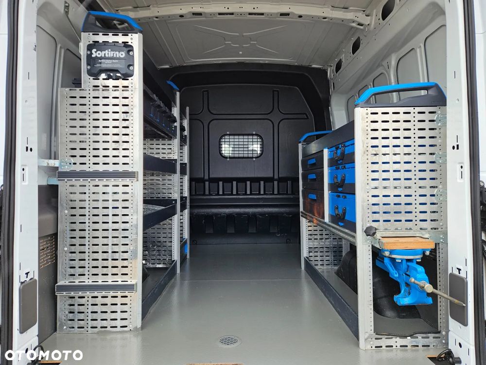 Ford Transit - 11