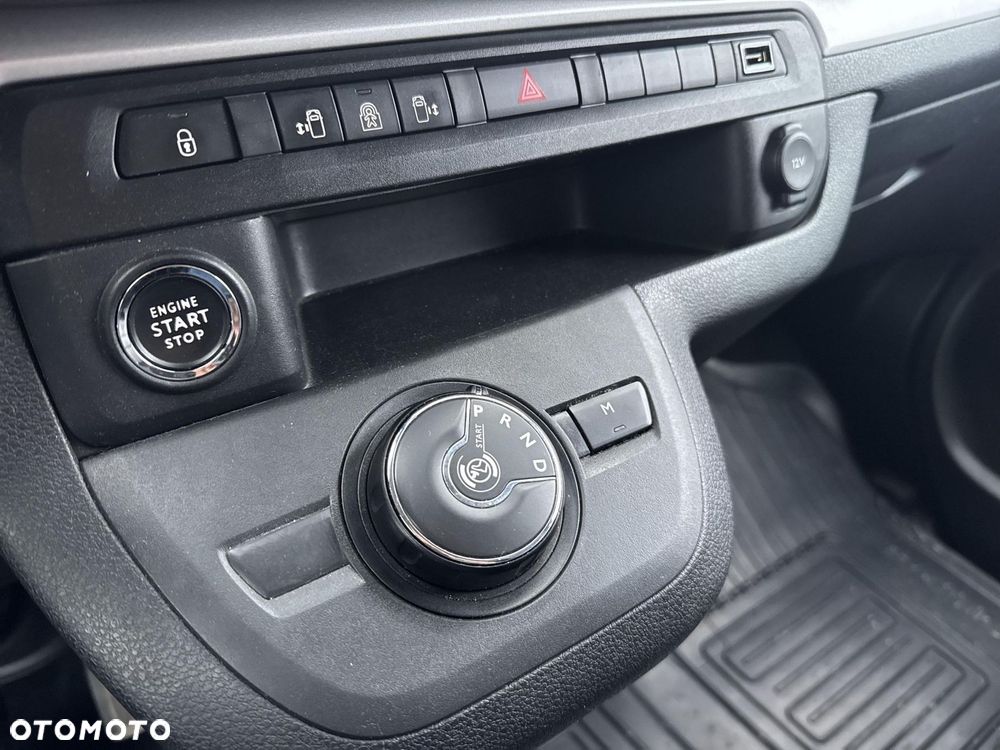 Toyota Proace Verso 2.0 D4-D Long VIP - 17