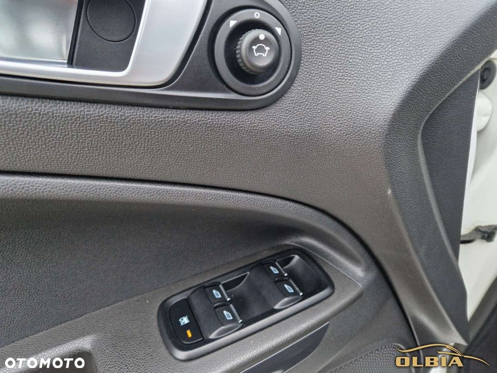 Ford EcoSport - 24