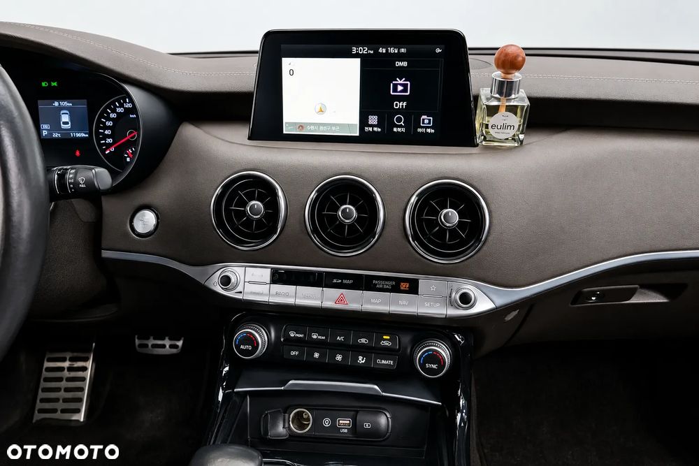 Kia Stinger 2.0 T-GDI L - 12