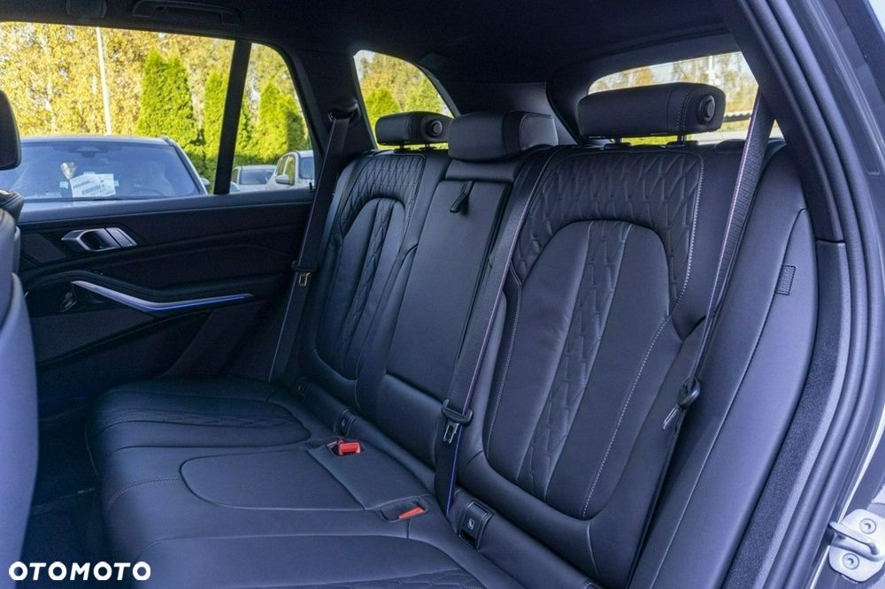 BMW X5 xDrive40d - 25