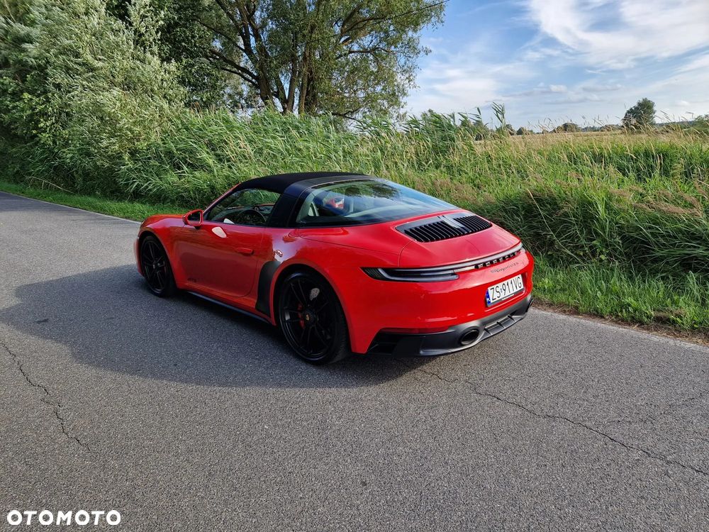 Porsche 911 Targa 4 GTS - 3