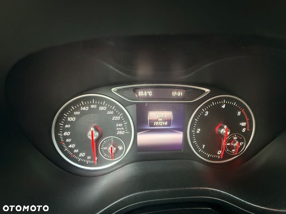 Mercedes-Benz Klasa B 200 (CDI) d AMG Line - 19