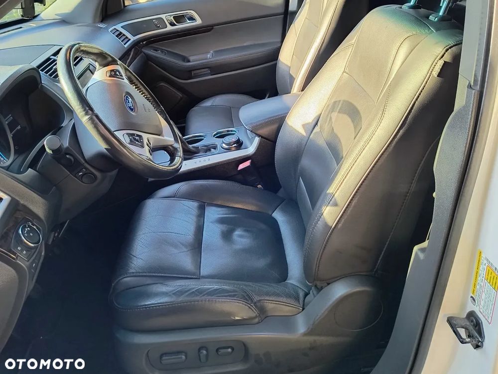 Ford Explorer - 5