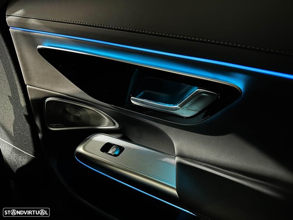 Mercedes-Benz E 300 de AMG Line 4Matic - 29