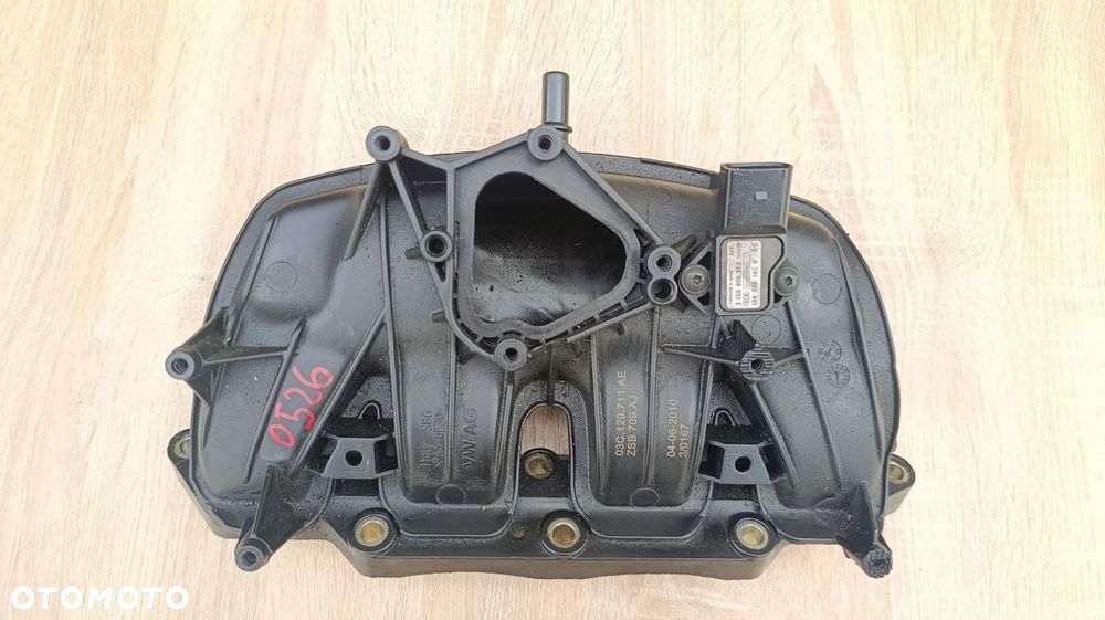 KOLEKTOR SSĄCY DOLOTOWY VW SCIROCCO 1.4 TSI 03C129711AE - 1