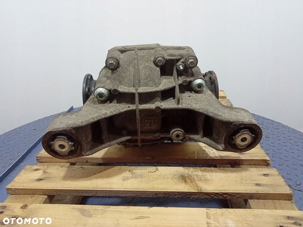 VW TOUAREG I 7L 2.5 TDI MOST DYFER TYŁ TYLNY 0AB525015Q - 3