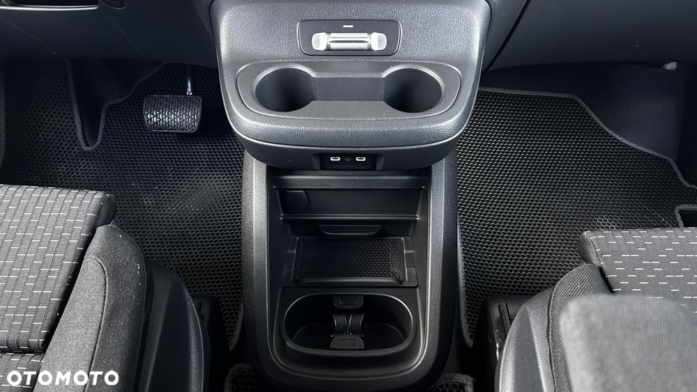 Mercedes-Benz Vito - 19