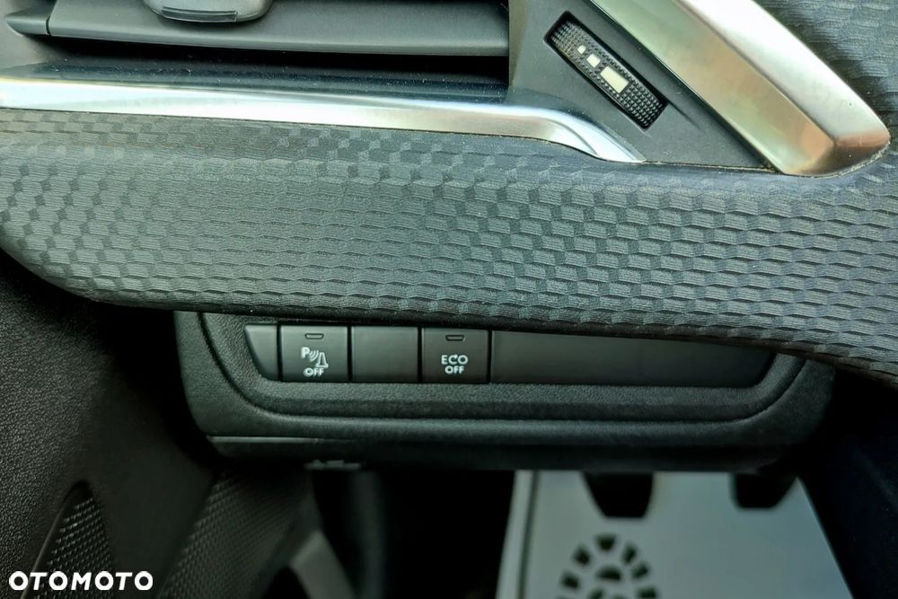 Peugeot 2008 - 26