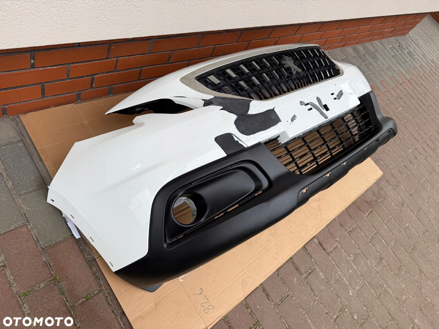 Peugeot 2008 lift 15-19 zderzak przod oryginal ladny kompletny grill kratka - 7