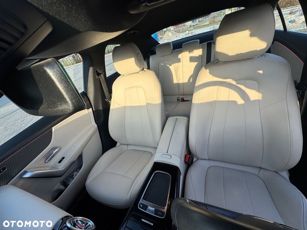 Mercedes-Benz CLA 180 mHEV 7G-DCT - 20