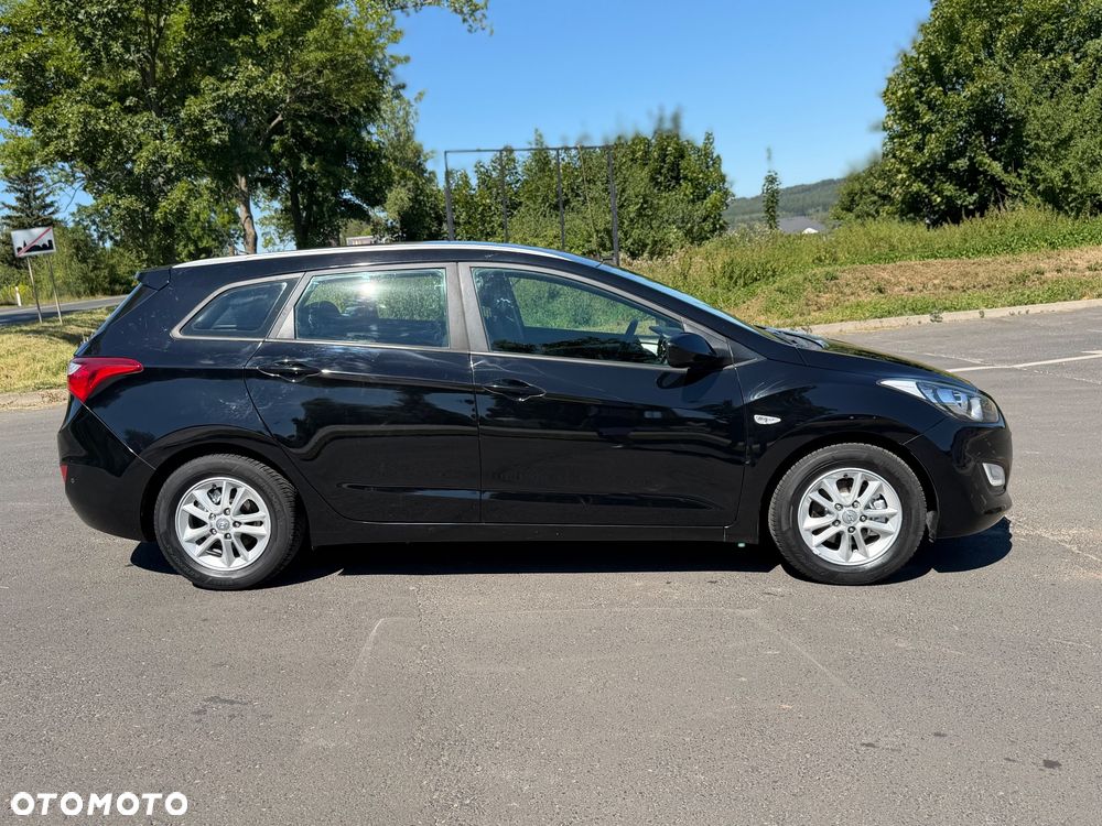 Hyundai i30 1.4 Comfort EU5 - 10