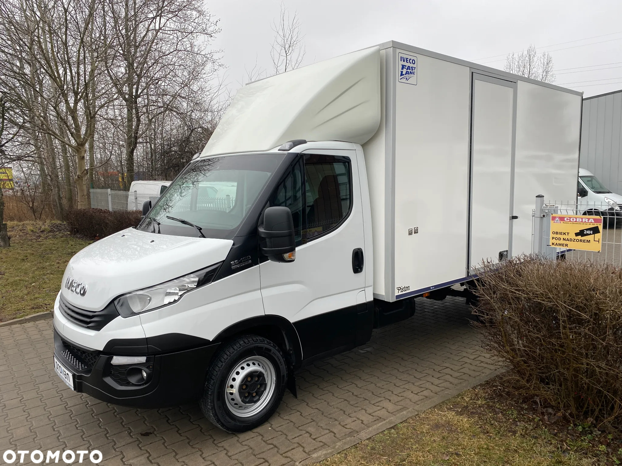 Iveco DAILY 35S16 HI-MATIC KONTENER 8 EUROPALET WINDA ZEPRO - 10