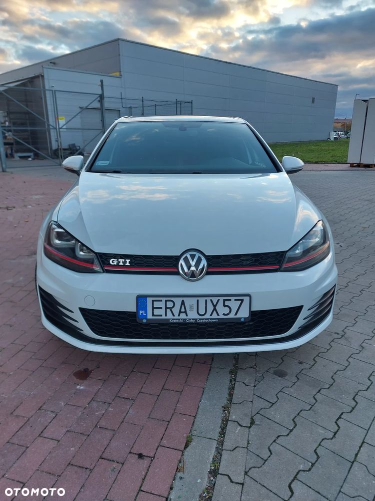 Volkswagen Golf 2.0 GTI - 9