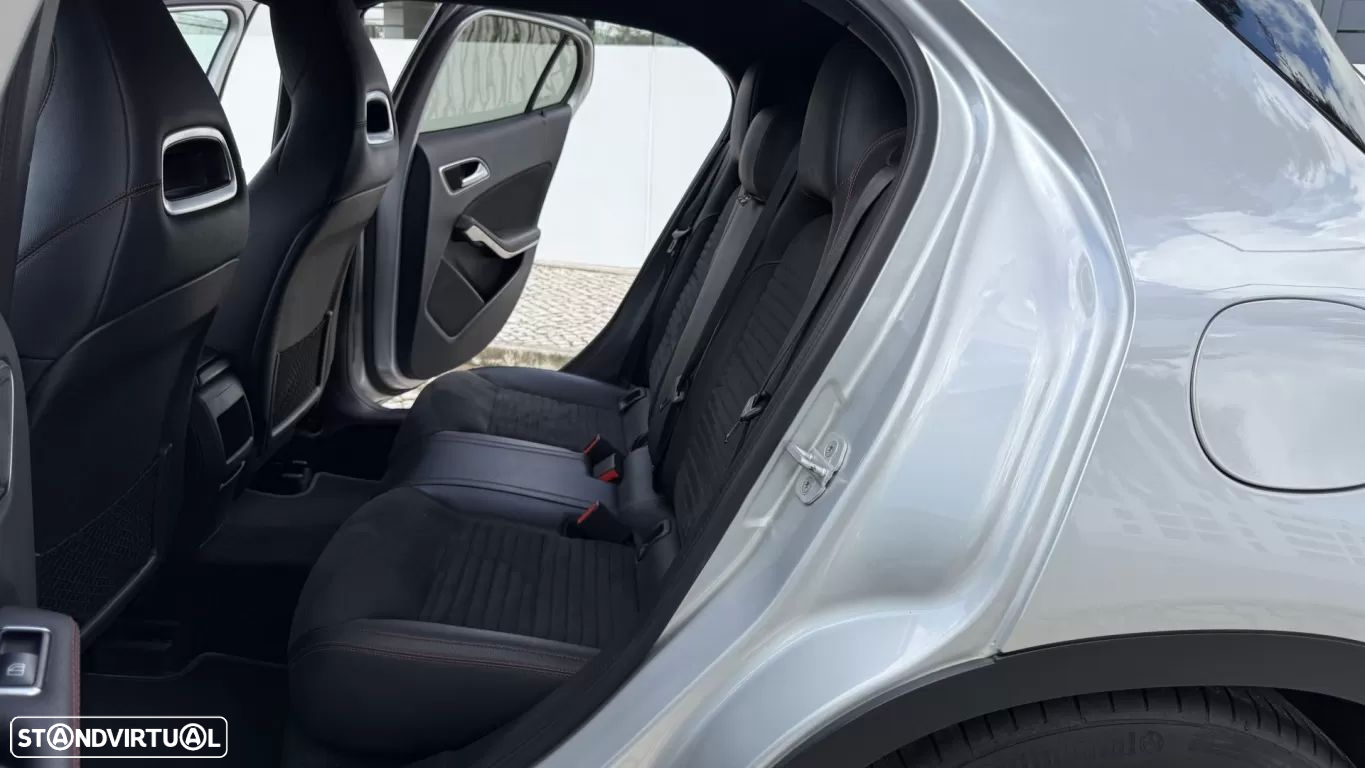 Mercedes-Benz GLA 180 CDi AMG Line - 13