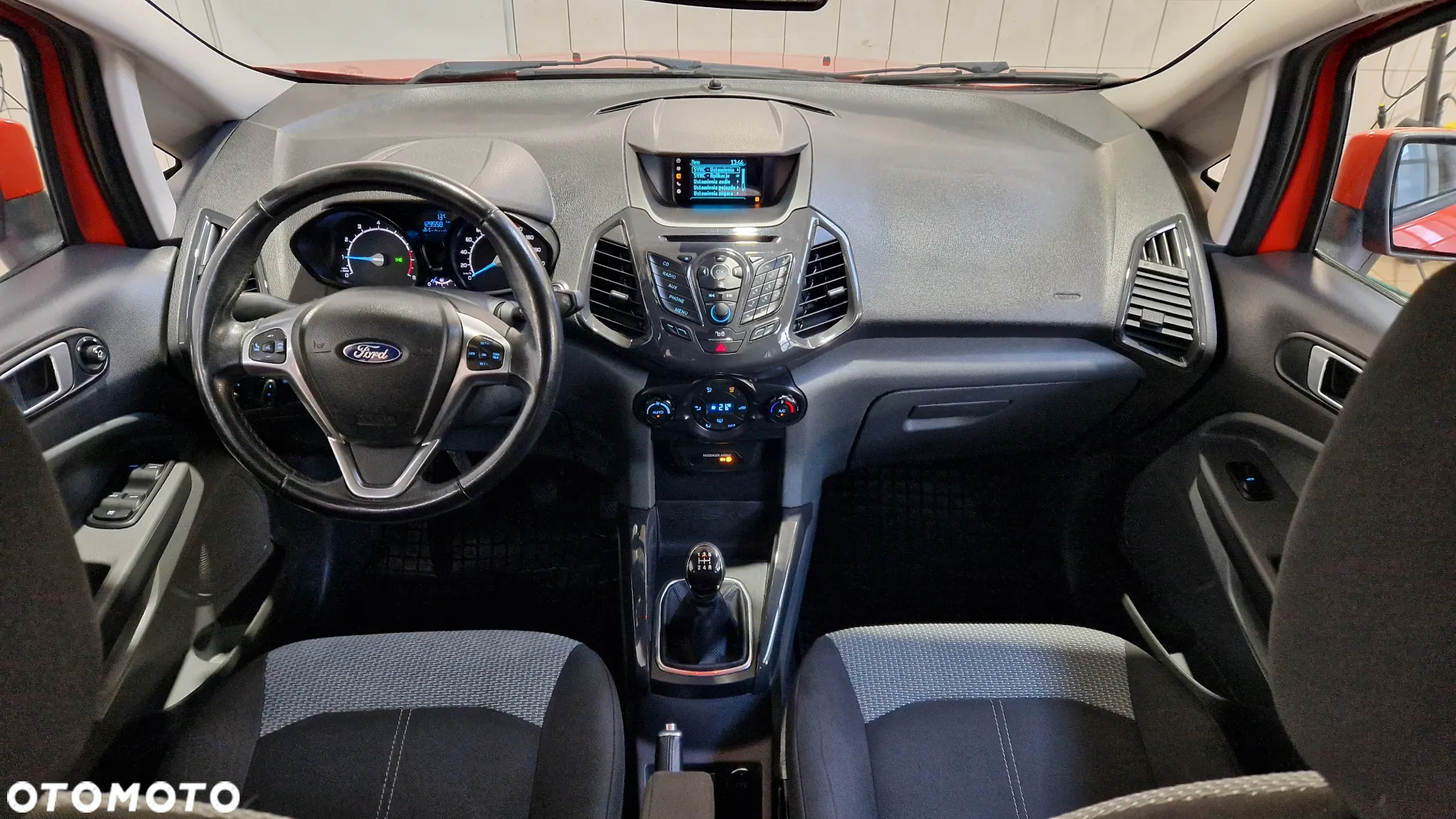 Ford EcoSport 1.0 EcoBoost TITANIUM - 16