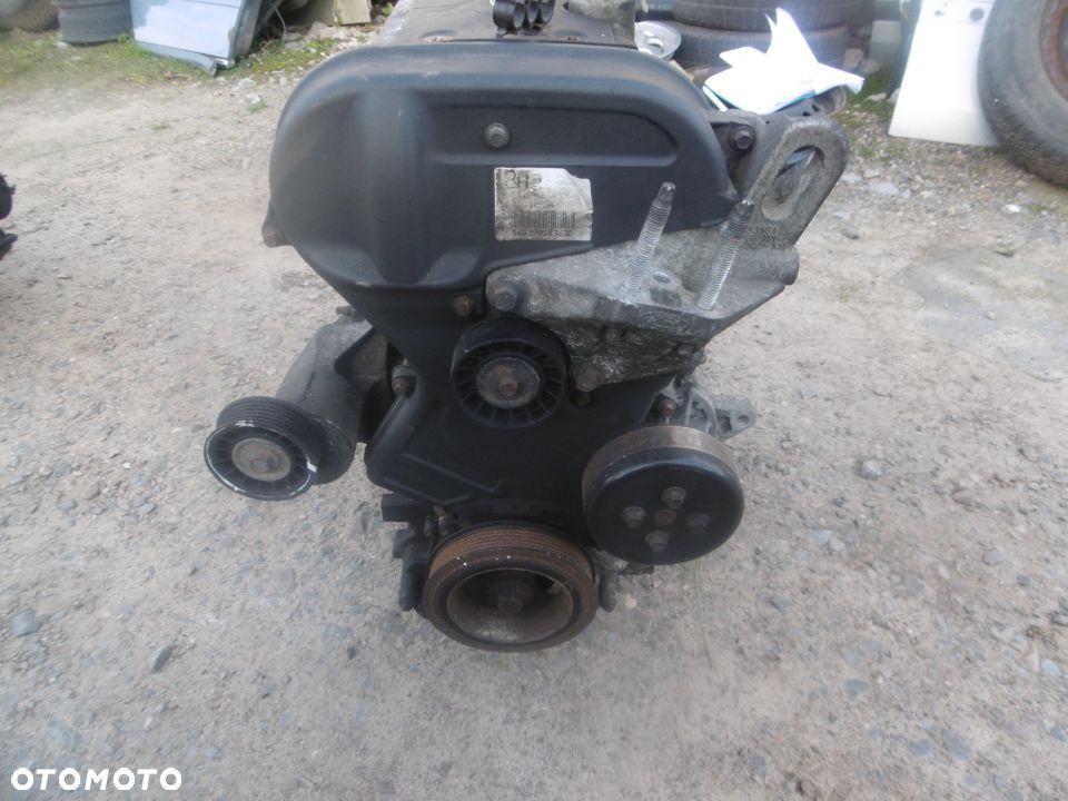 Silnik Focus I FIESTA 1,4 16V ZETEC 98MM6015 04NRA - 2