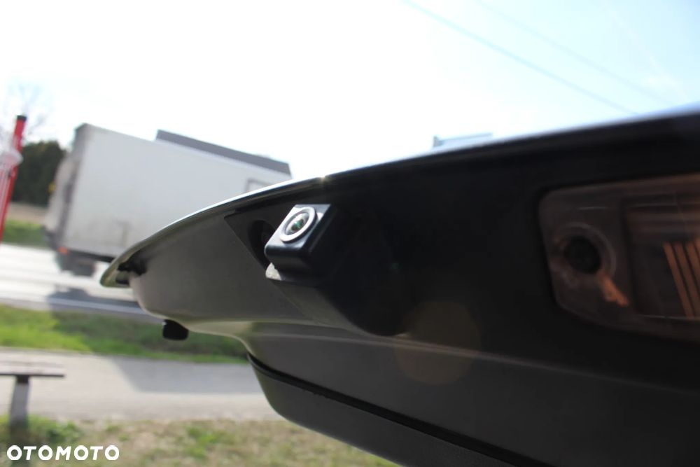 Kia Sportage 1.7 CRDI 2WD ISG Dream-Team Edition - 17