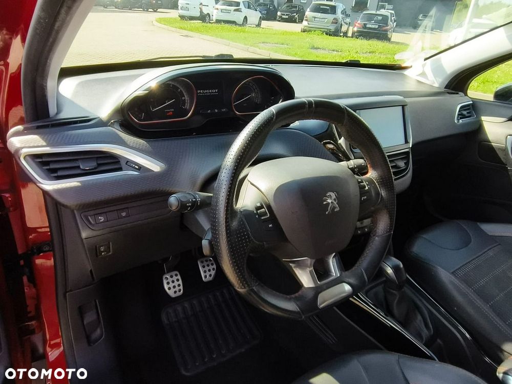 Peugeot 2008 - 11