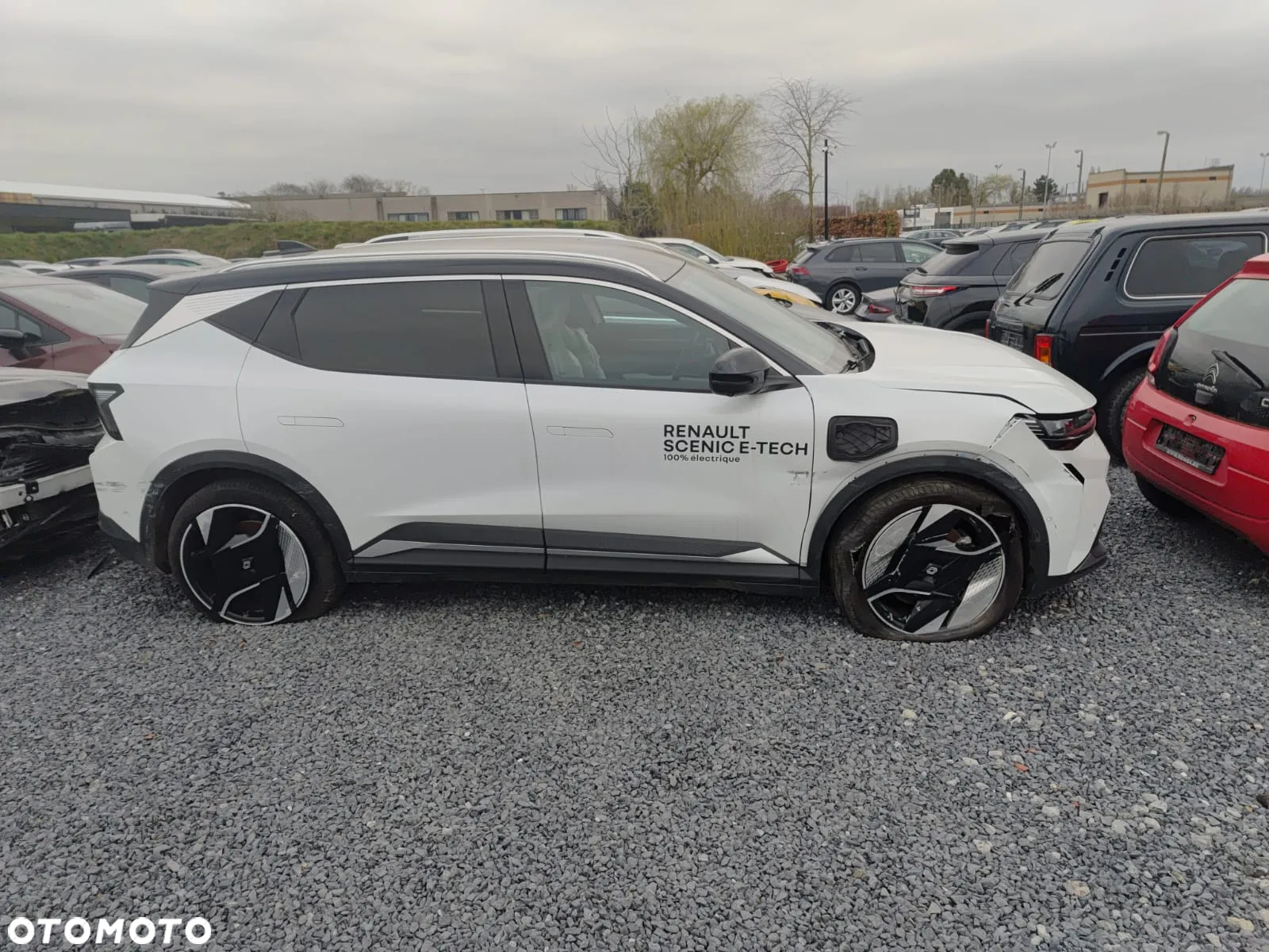 Renault Scenic E-Tech 220 Long Range Techno - 8