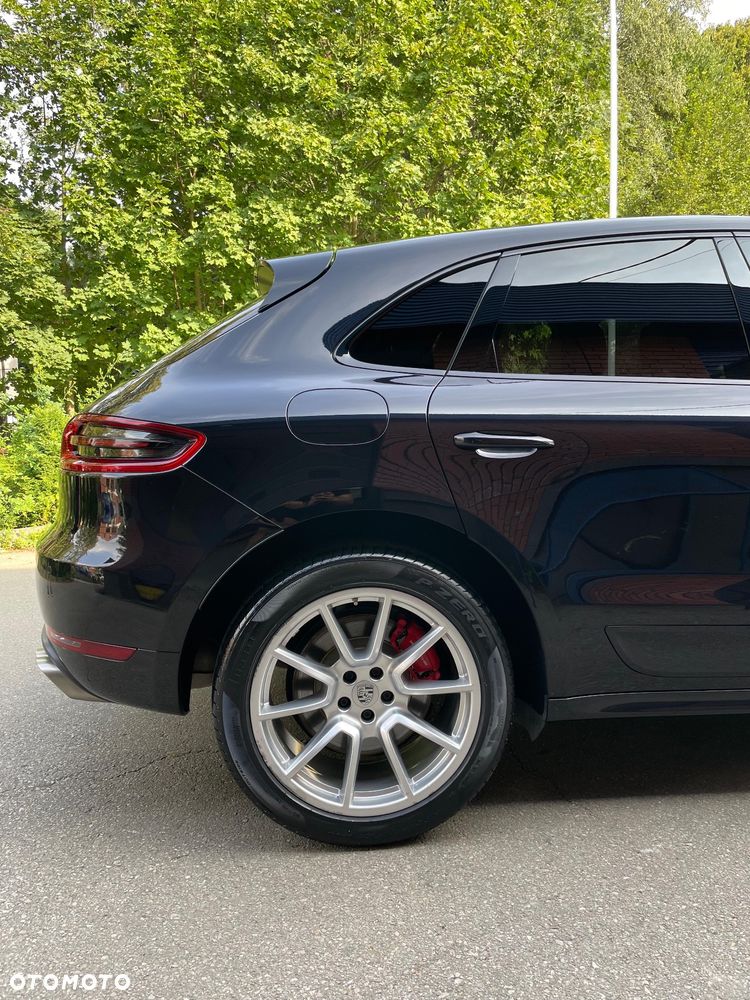 Porsche Macan Turbo PDK - 17