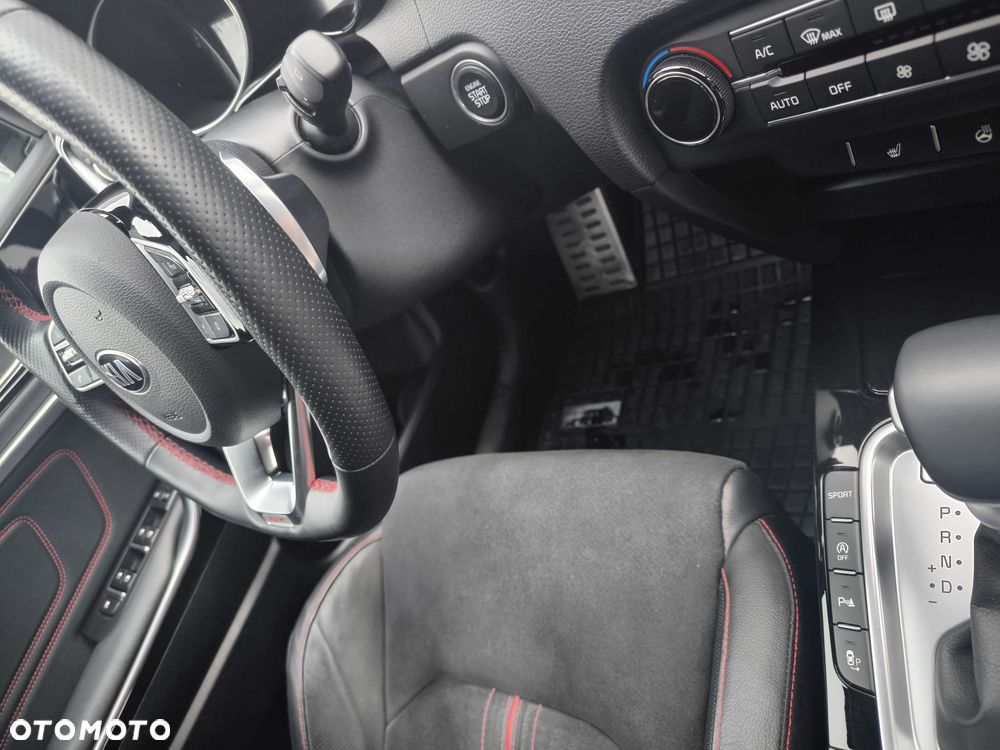 Kia ProCeed - 18