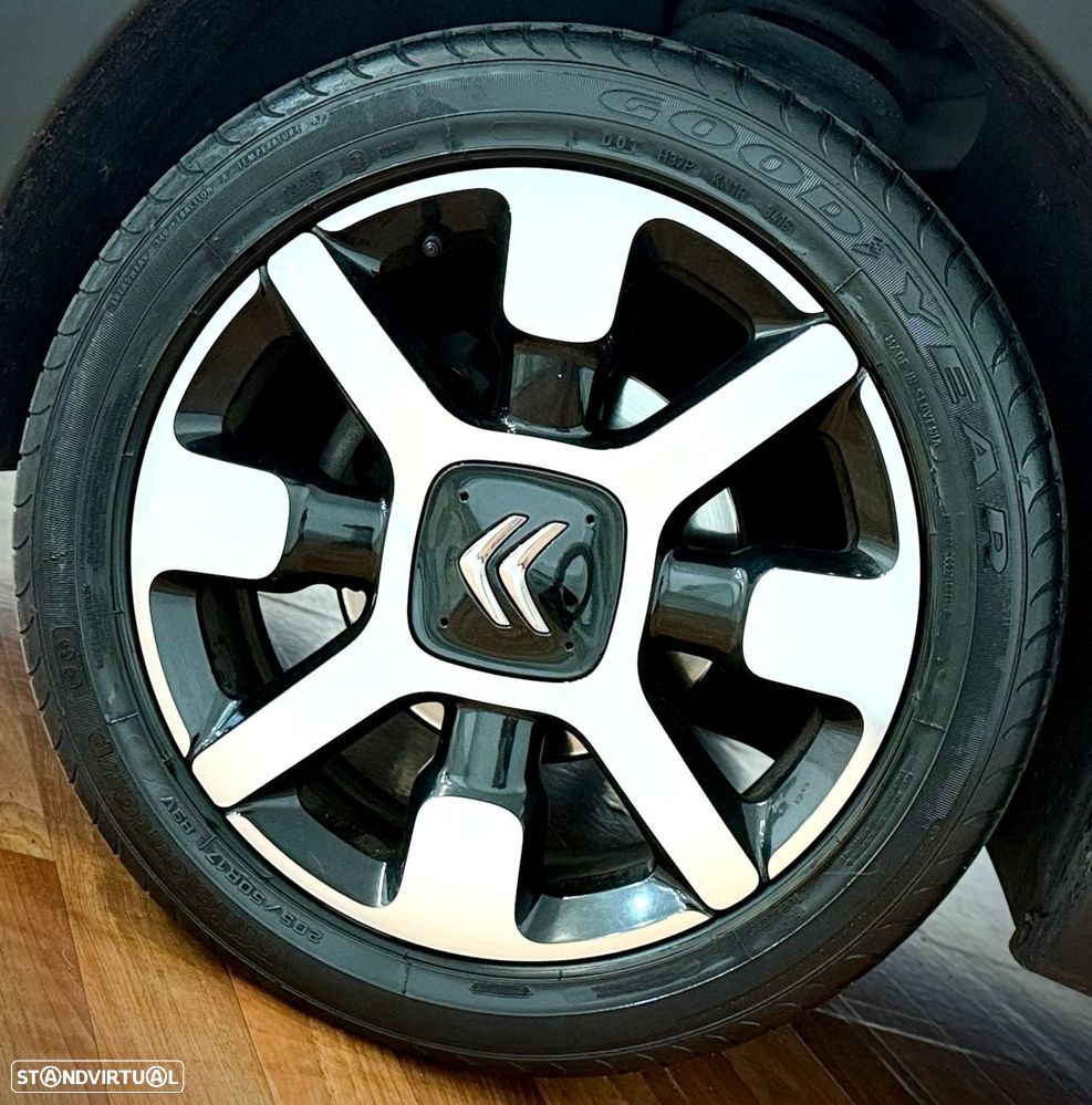 Citroën C4 Cactus 1.2 PureTech Feel EAT6 - 7