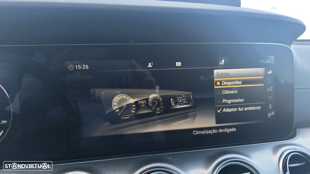 Mercedes-Benz E 300 de AMG Line - 35