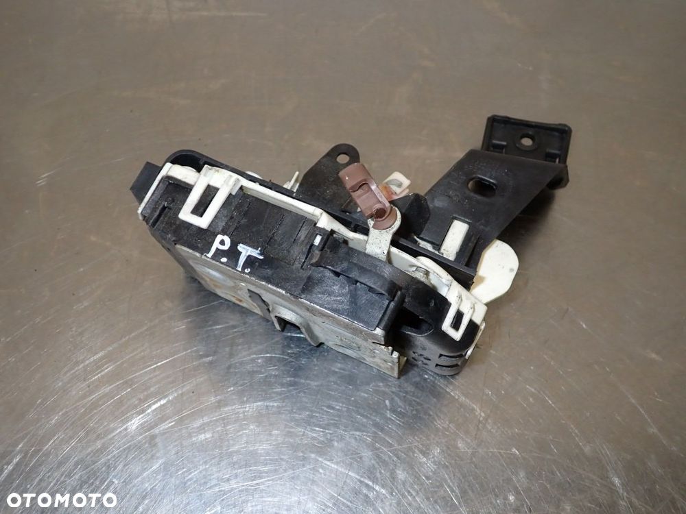 ZAMEK PRAWY TYŁ DRZWI DODGE CALIBER - 1