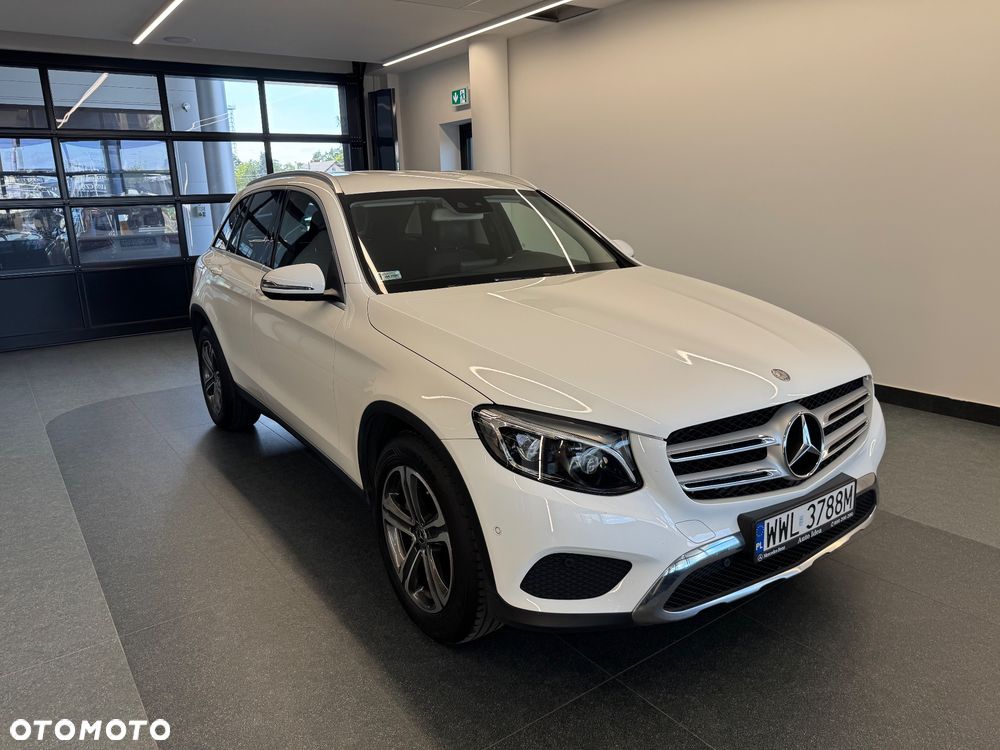 Mercedes-Benz Glc 2016 photo 2