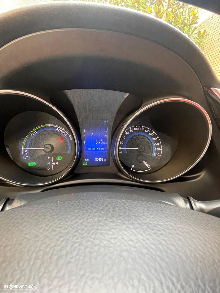 Toyota Auris 1.8 HSD Comfort +P.Techno+P.Sport - 7