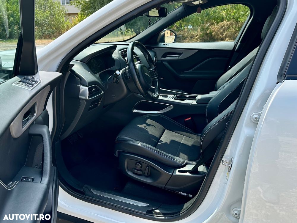 Jaguar F-Pace 20d AWD R-Sport - 8