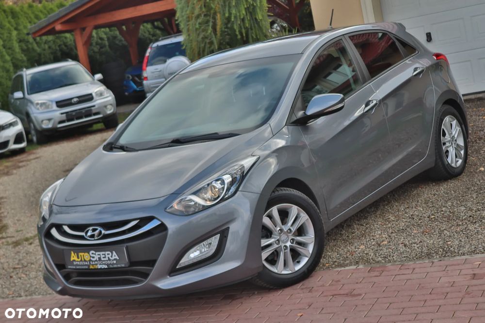 Hyundai i30 1.4 Intro Edition - 4