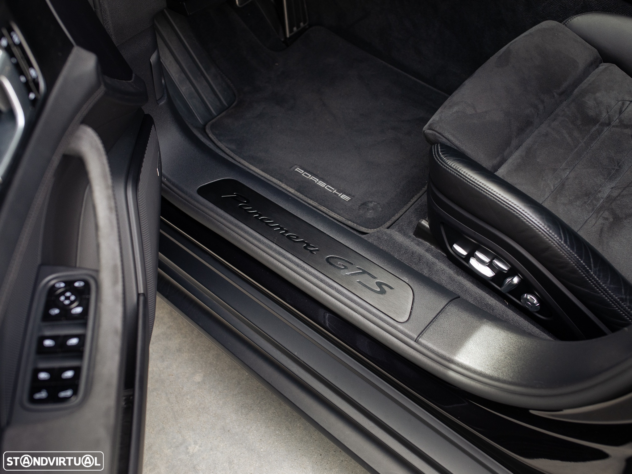 Porsche Panamera Sport Turismo GTS - 27