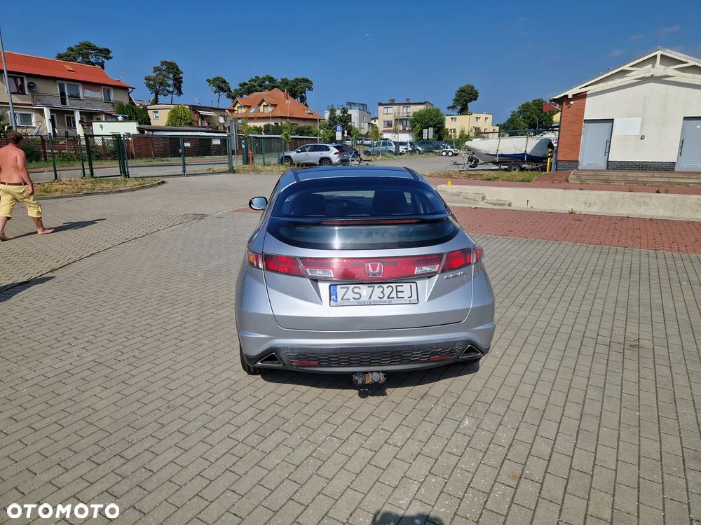 Honda Civic 1.8 Executive - 4
