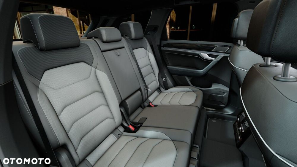 Volkswagen Touareg - 11