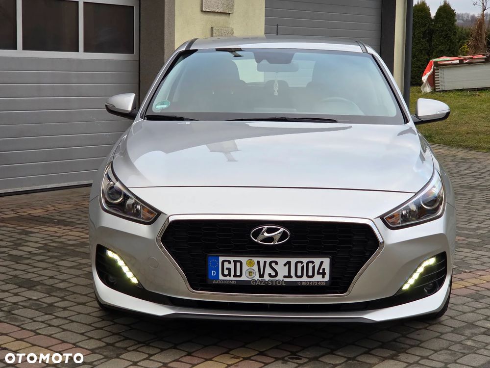 Hyundai i30 1.4 Select - 6