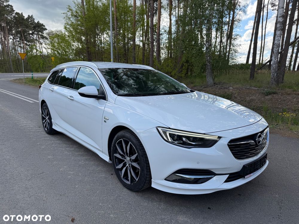 Opel Insignia - 1