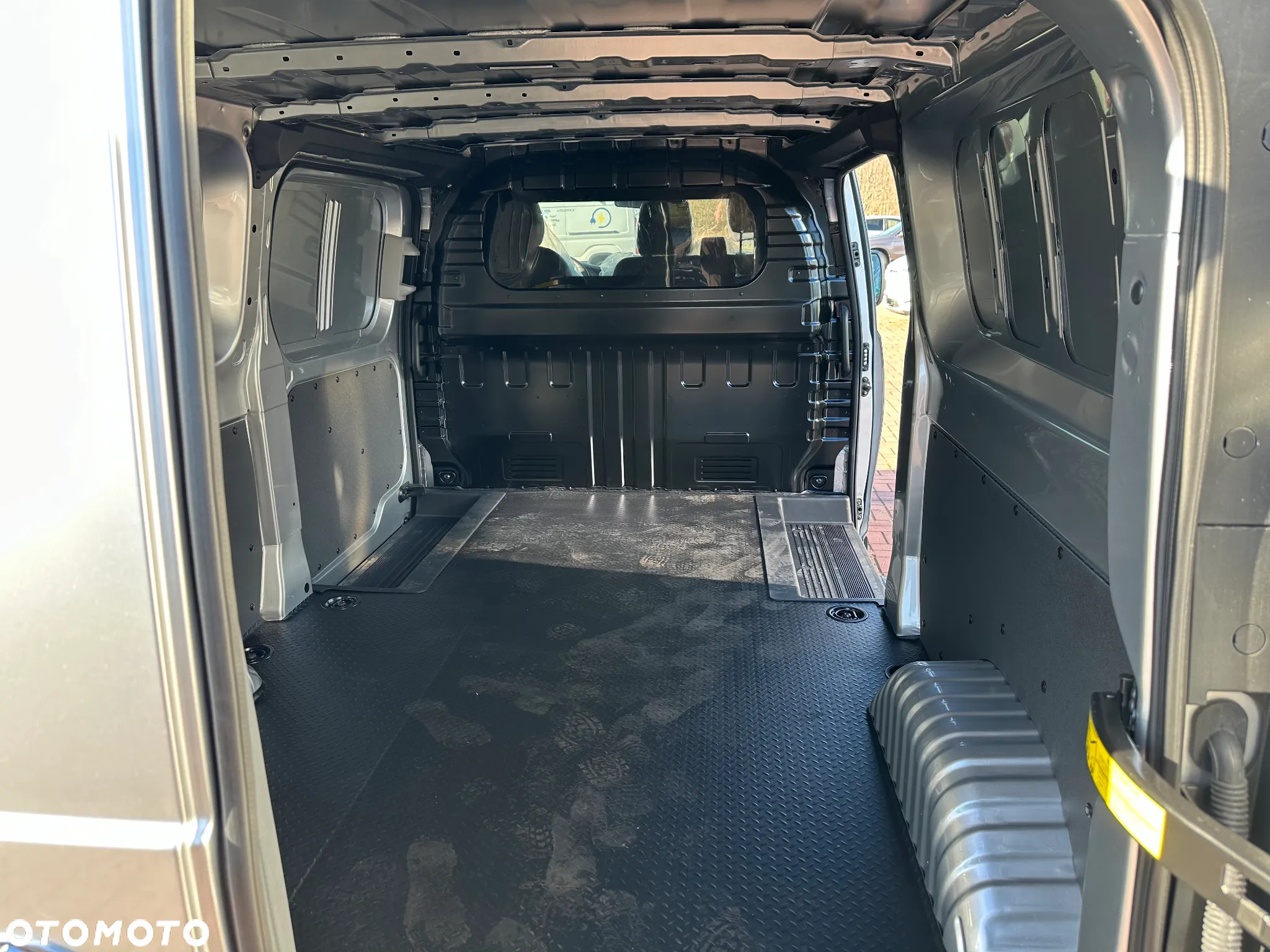 Maxus e-deliver 7 - 9