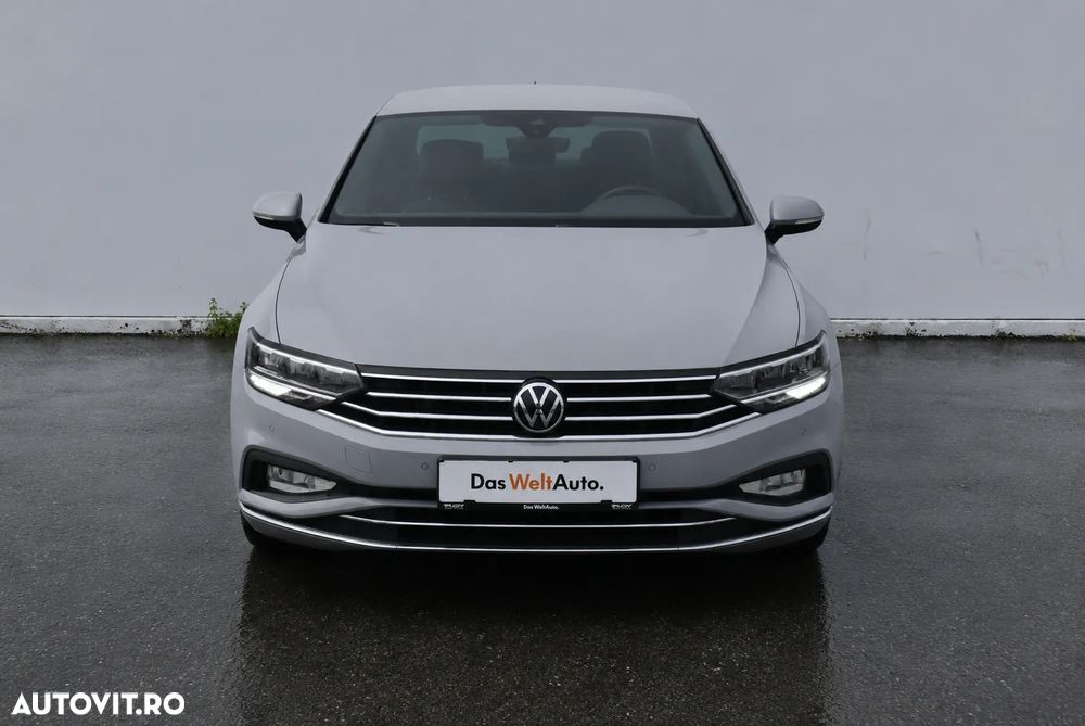 Volkswagen Passat 2.0 TDI DSG Highline - 10