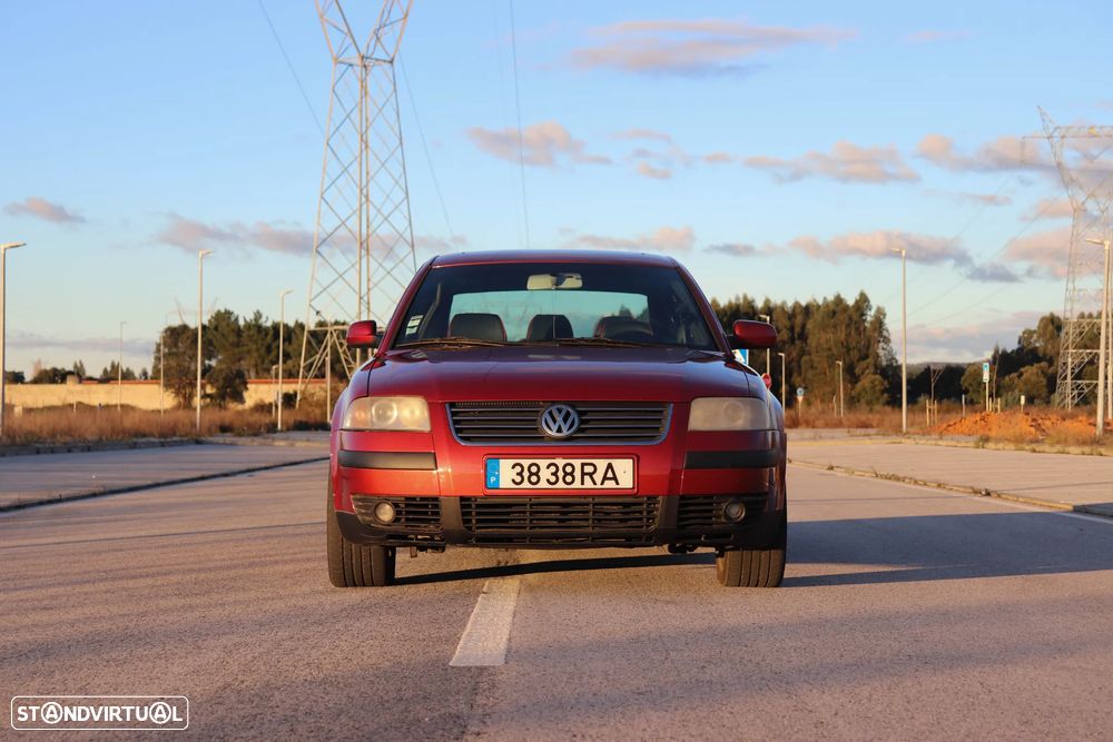 VW Passat 1.9 TDi Highline - 2