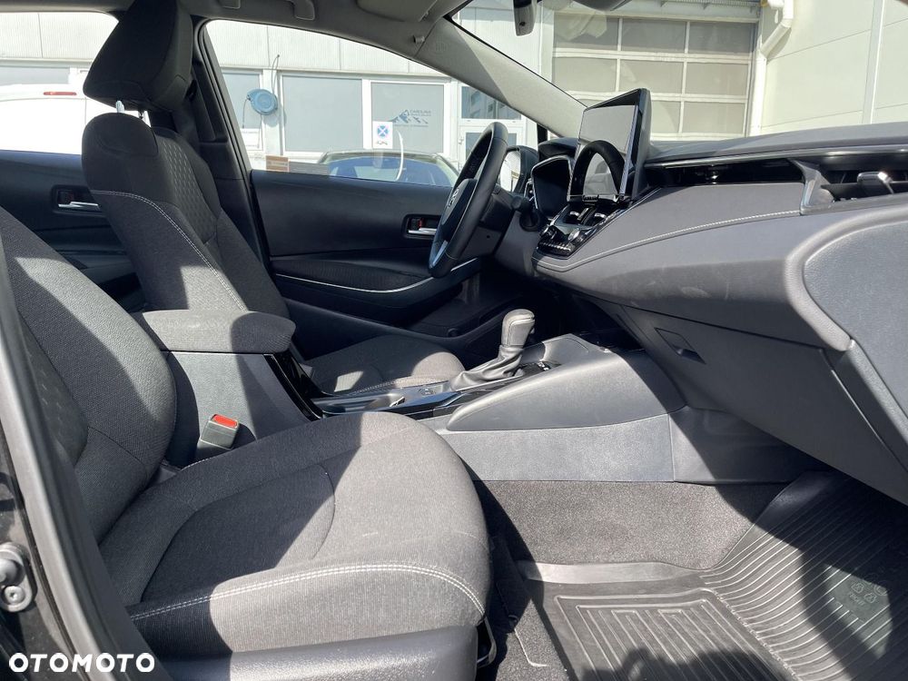 Toyota Corolla - 8