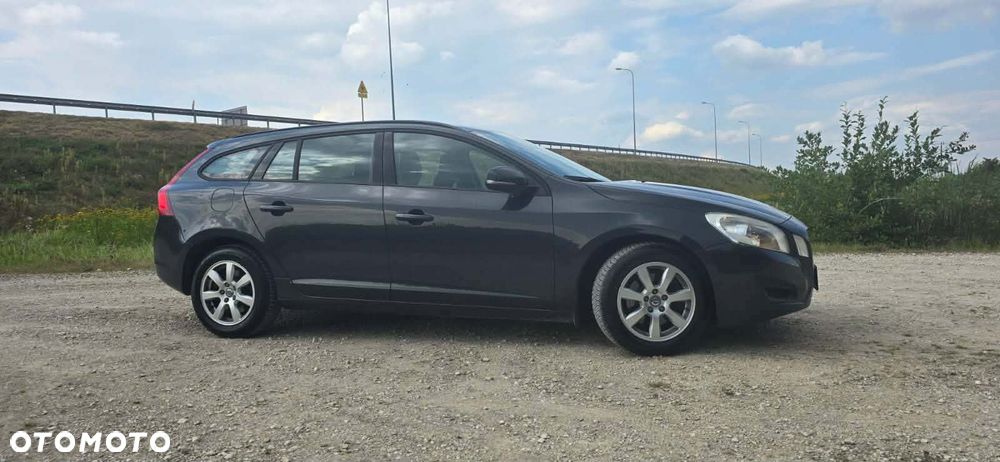 Volvo V60 D2 Geartronic Powershift Momentum - 4