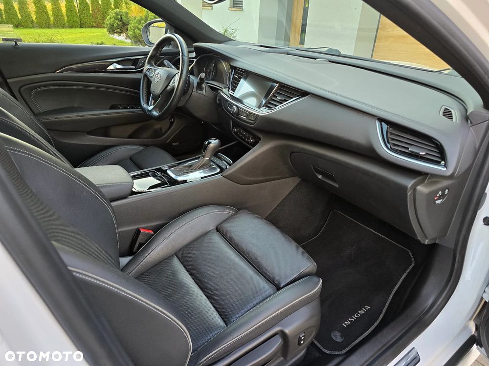 Opel Insignia Sport2.0 Direct InjTurbo 4x4 Innovation - 9