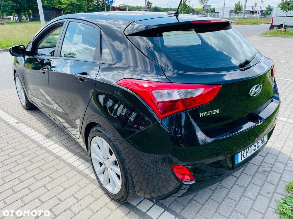 Hyundai i30 blue 1.4 Classic Navigation - 3