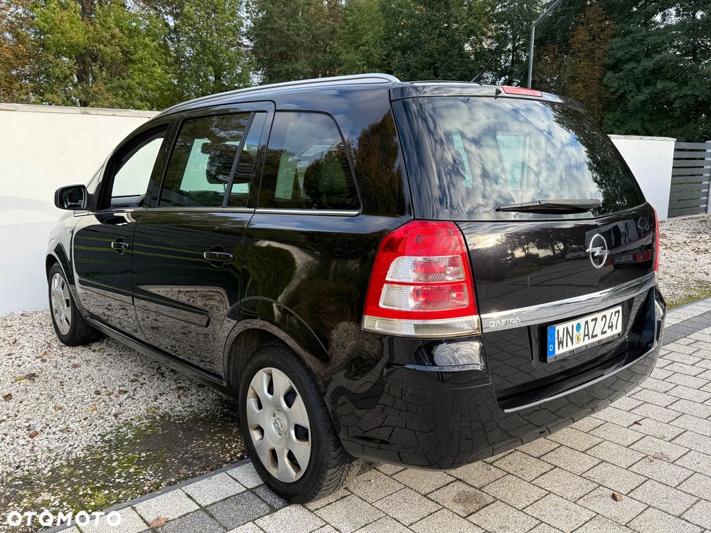 Opel Zafira - 28