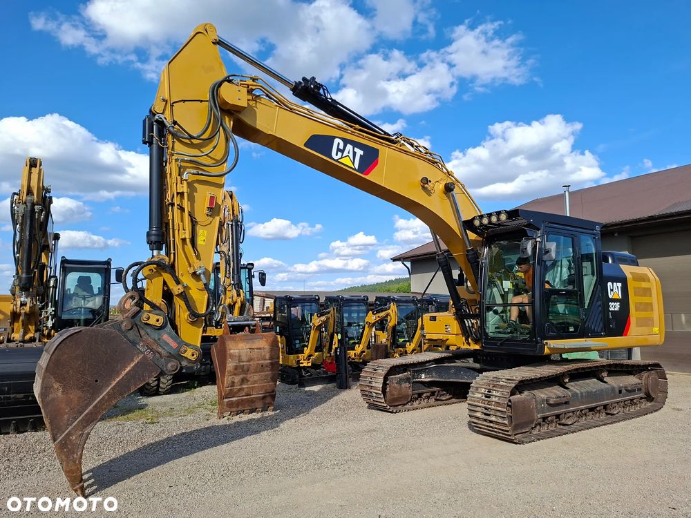 Caterpillar CAT 323 FL - 2